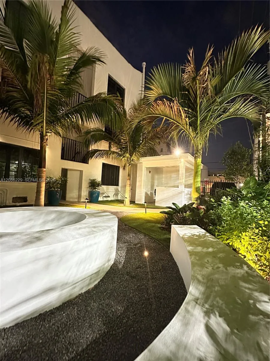 1619 Jefferson Ave #102 Miami Beach, FL 33139