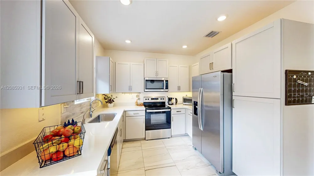 1040 SE 24th Ave Homestead, FL 33035