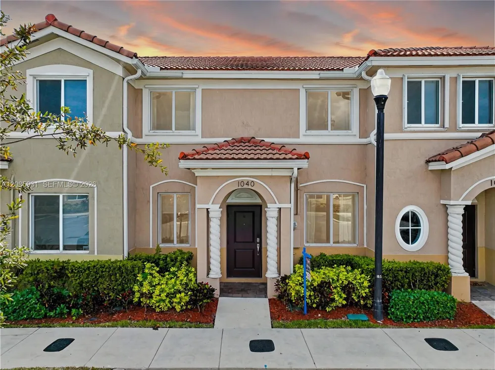 1040 SE 24th Ave Homestead, FL 33035