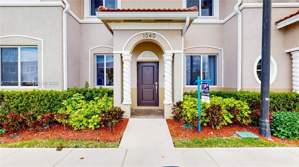 1040 SE 24th Ave Homestead, FL 33035