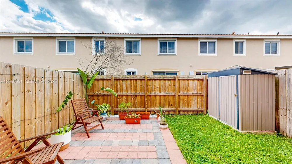 1040 SE 24th Ave Homestead, FL 33035
