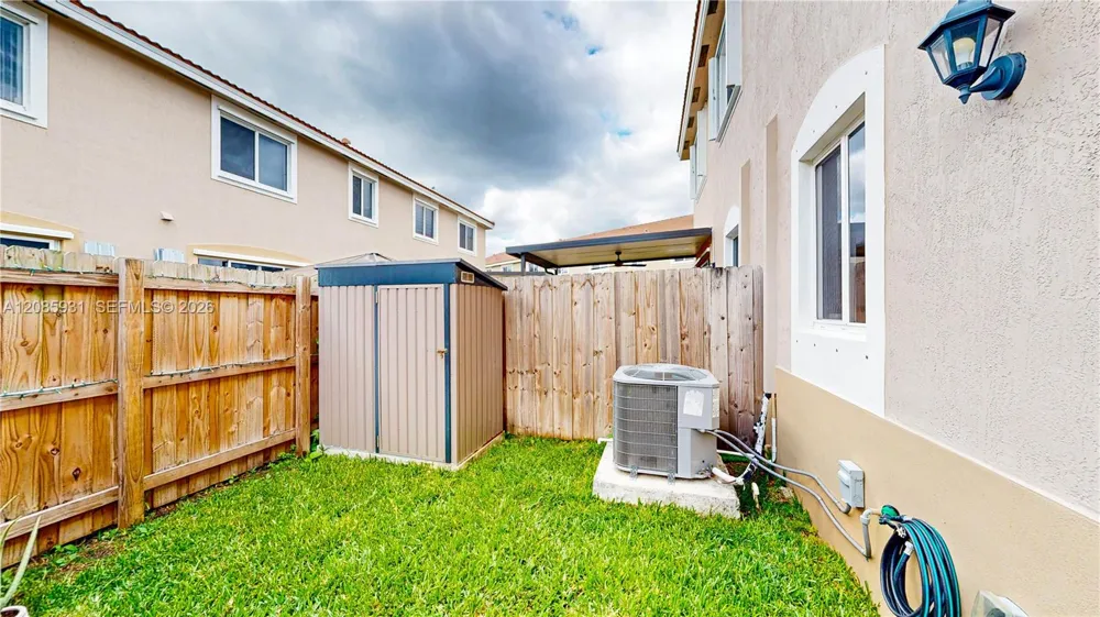 1040 SE 24th Ave Homestead, FL 33035