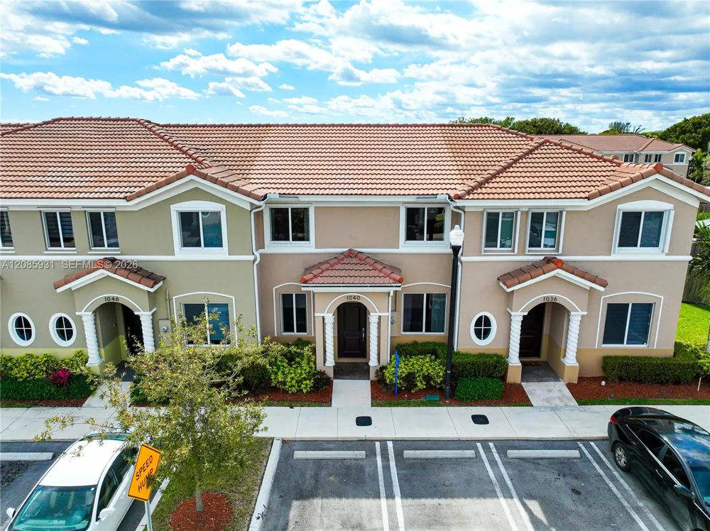 1040 SE 24th Ave Homestead, FL 33035