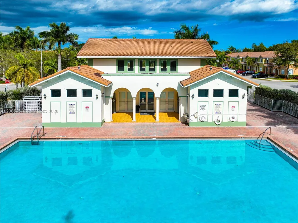 1040 SE 24th Ave Homestead, FL 33035