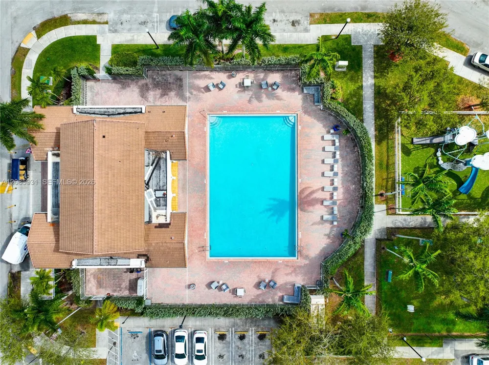 1040 SE 24th Ave Homestead, FL 33035