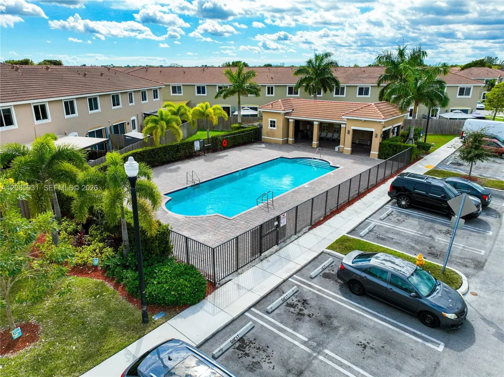 1040 SE 24th Ave Homestead, FL 33035