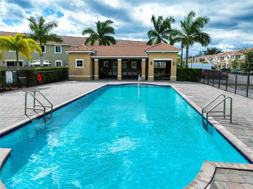 1040 SE 24th Ave Homestead, FL 33035