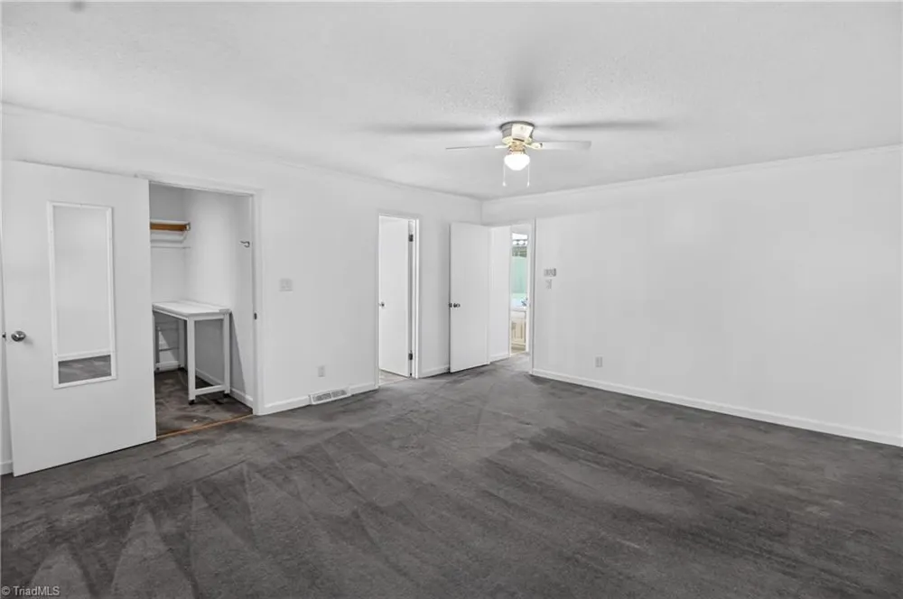 609 Robin Lane Archdale, NC 27376