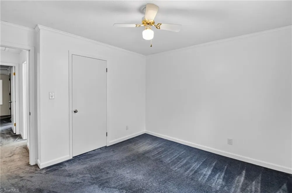 609 Robin Lane Archdale, NC 27376