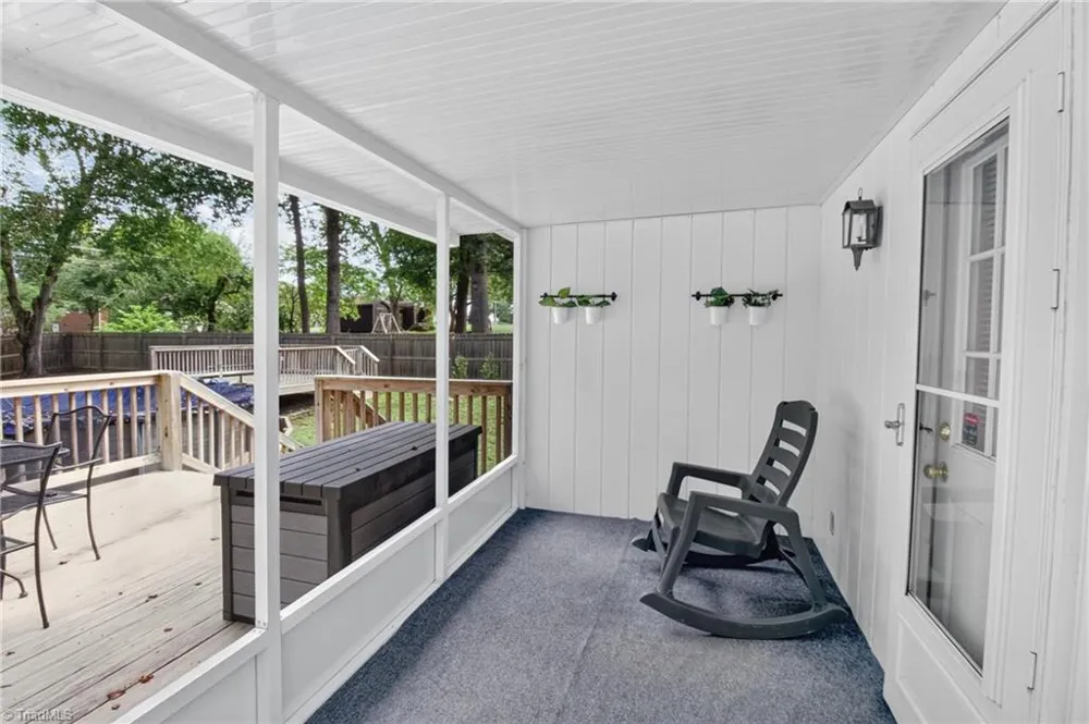609 Robin Lane Archdale, NC 27376