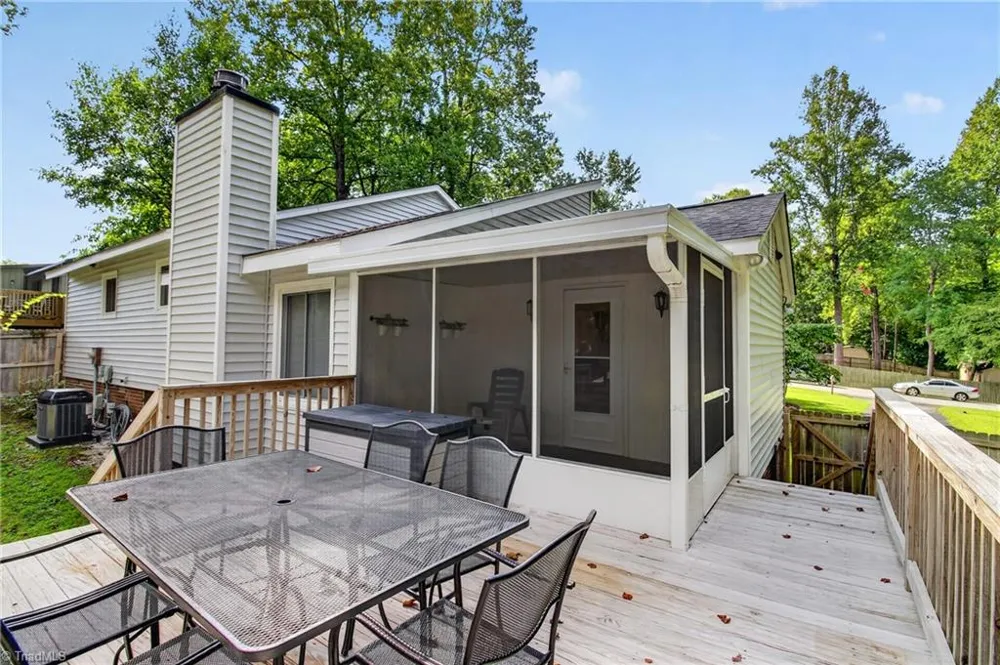 609 Robin Lane Archdale, NC 27376