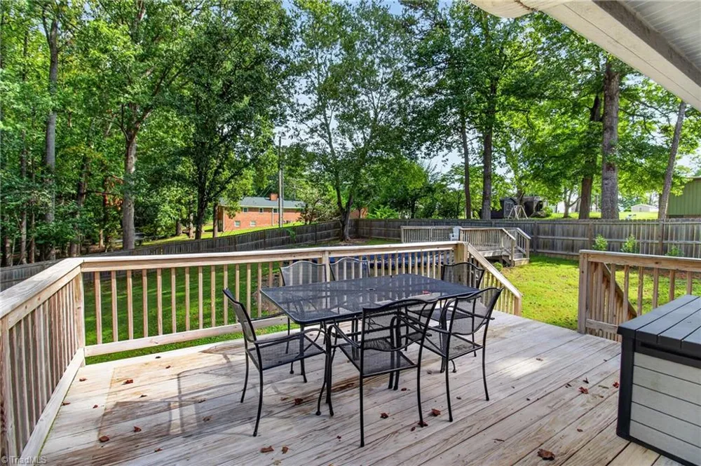 609 Robin Lane Archdale, NC 27376