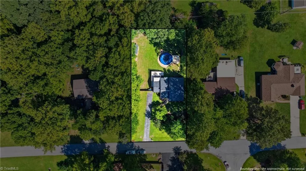 609 Robin Lane Archdale, NC 27376