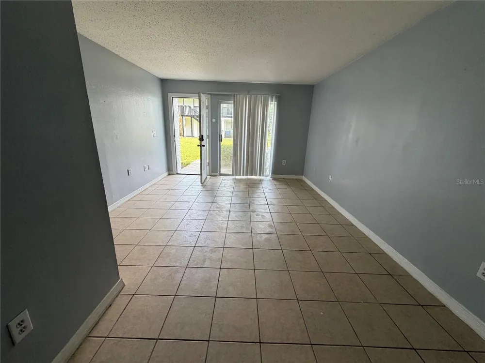 4215 S SEMORAN BOULEVARD #15 Orlando, FL 32822
