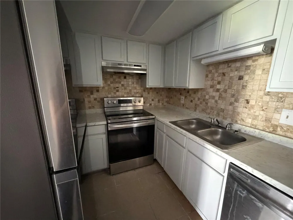 4215 S SEMORAN BOULEVARD #15 Orlando, FL 32822