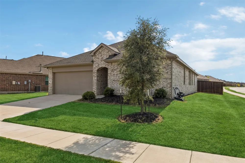 2000 Angus Drive Little Elm, TX 75068