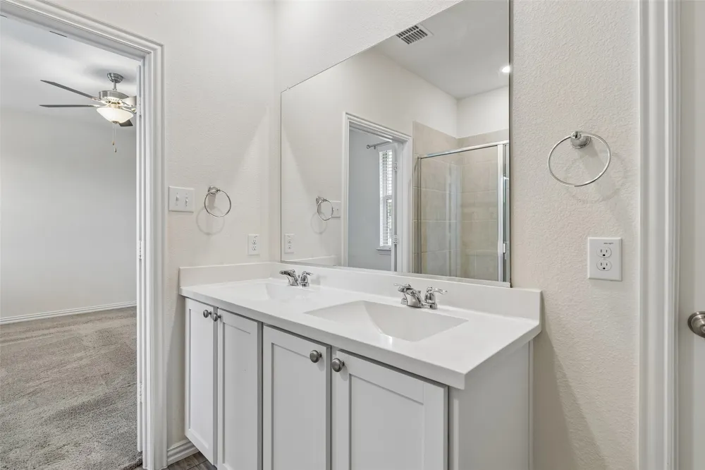 2000 Angus Drive Little Elm, TX 75068
