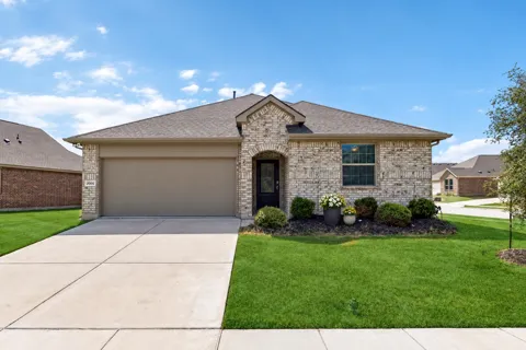 2000 Angus Drive
