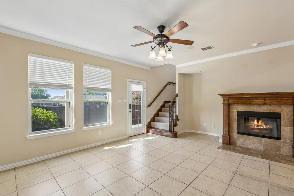 4313 Kestrel Way Carrollton, TX 75010