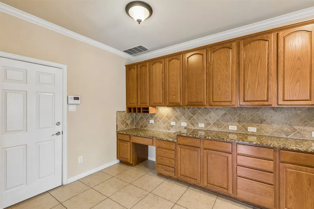 4313 Kestrel Way Carrollton, TX 75010