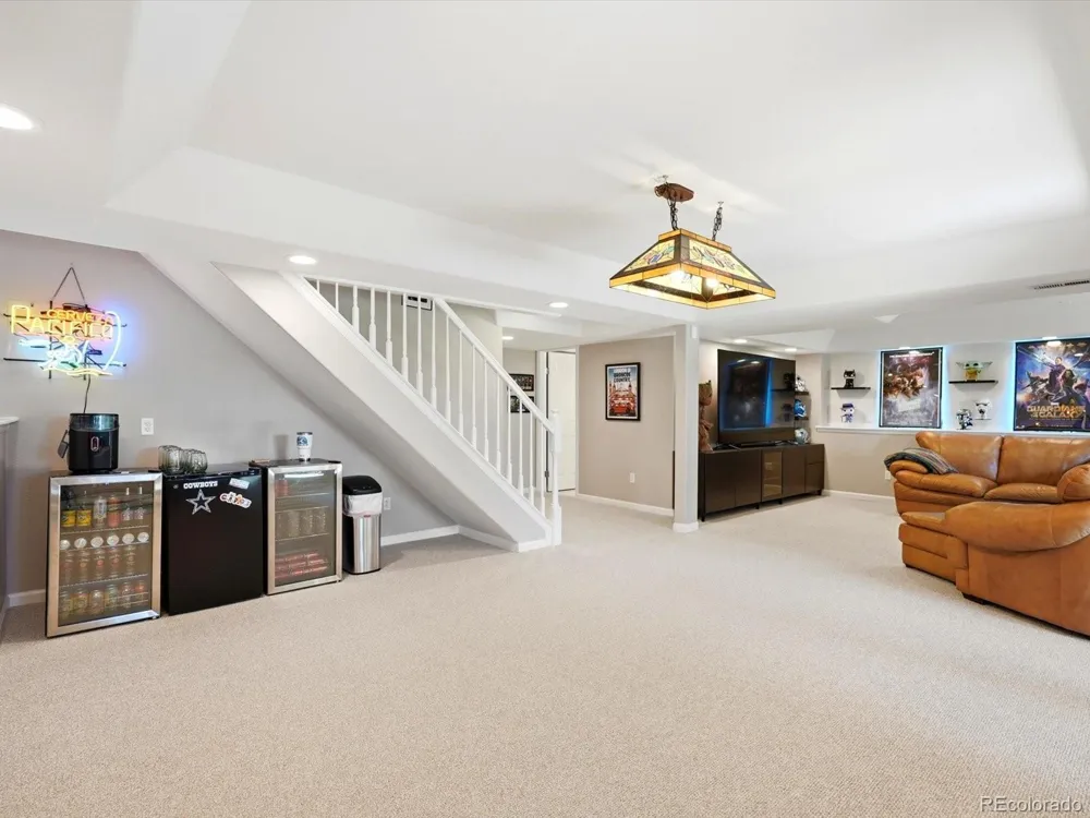 8664 Canongate Lane Highlands Ranch, CO 80130