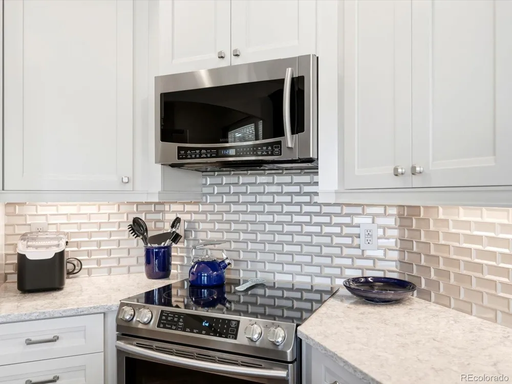 8664 Canongate Lane Highlands Ranch, CO 80130