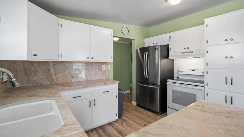 6069 Baileya Avenue 29 Palms, CA 92277
