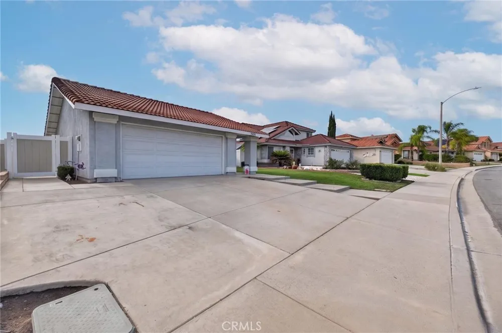 39541 Country Mill Rd Murrieta, CA 92562