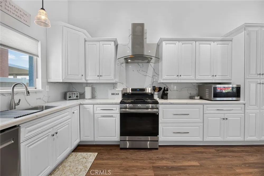 39541 Country Mill Rd Murrieta, CA 92562