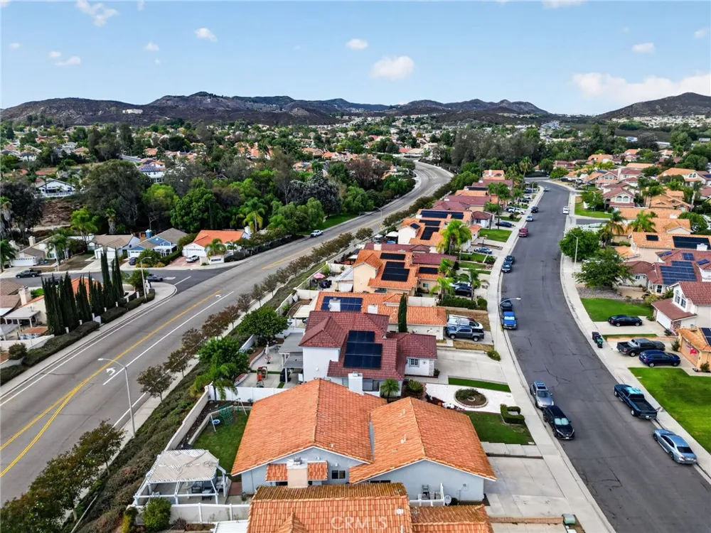 39541 Country Mill Rd Murrieta, CA 92562