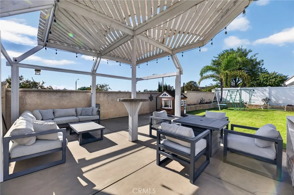 39541 Country Mill Rd Murrieta, CA 92562