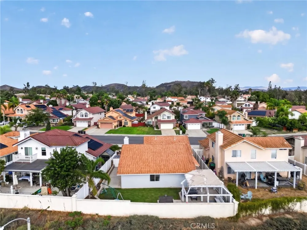 39541 Country Mill Rd Murrieta, CA 92562