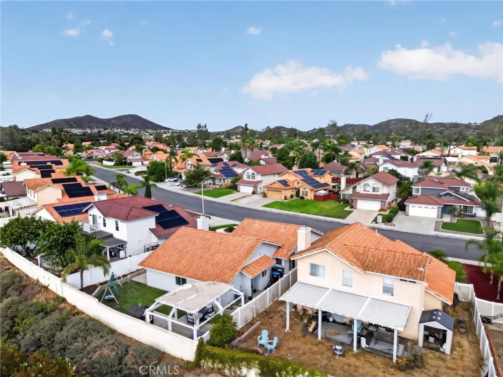 39541 Country Mill Rd Murrieta, CA 92562