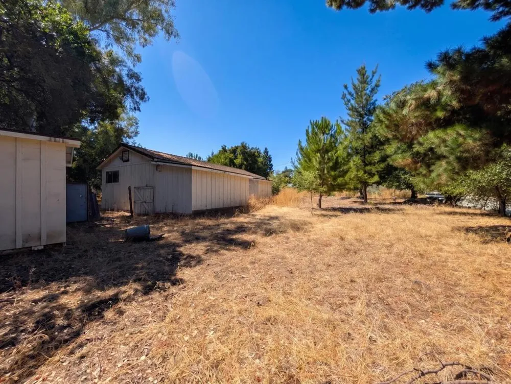 20032 Herriman Avenue Saratoga, CA 95070
