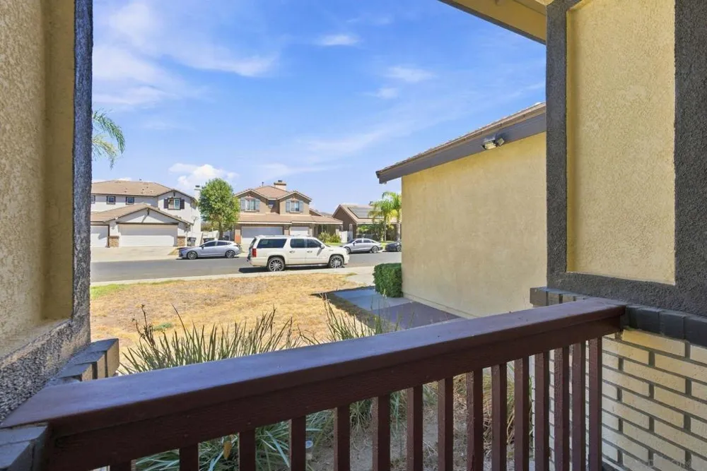 875 Seymour Way Perris, CA 92571