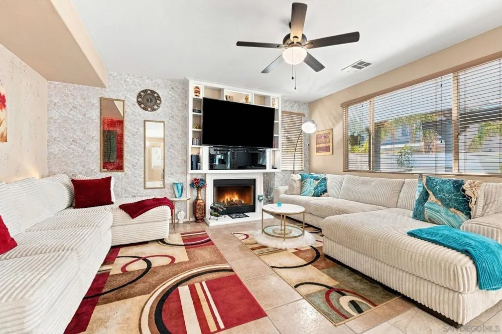 875 Seymour Way Perris, CA 92571