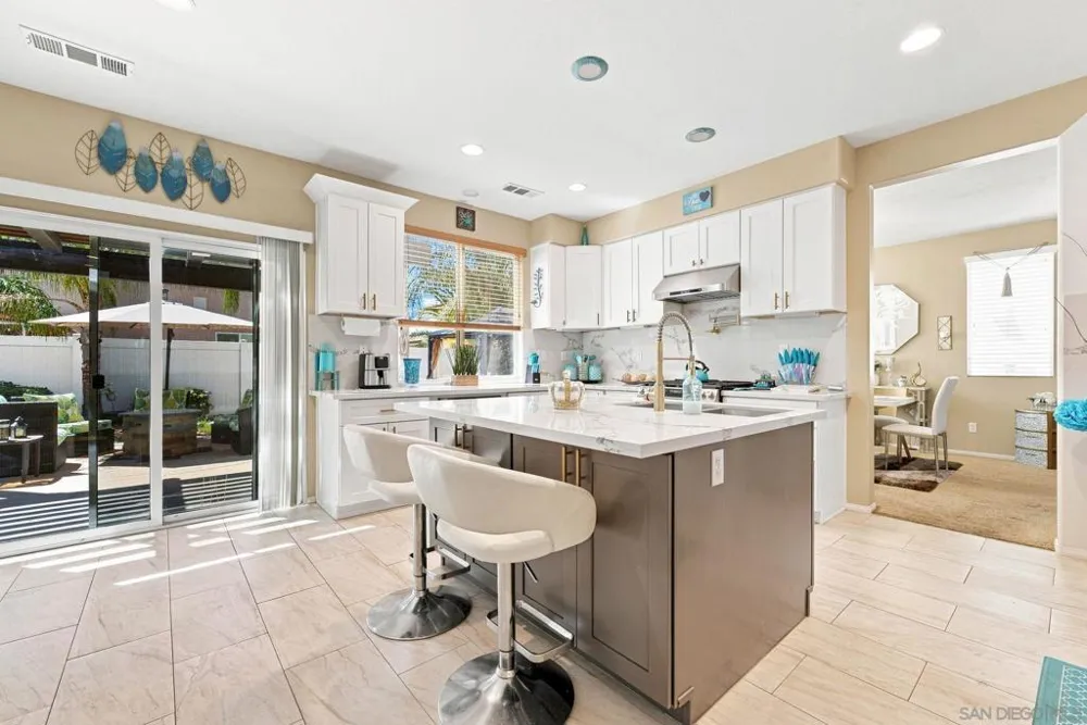 875 Seymour Way Perris, CA 92571