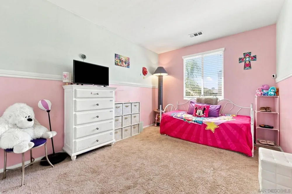 875 Seymour Way Perris, CA 92571