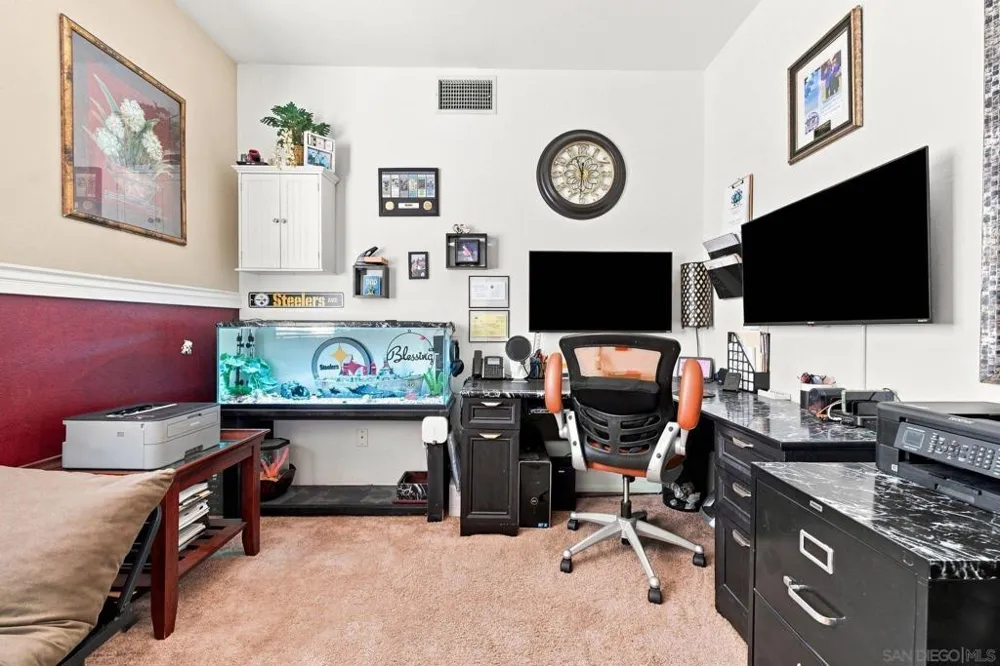 875 Seymour Way Perris, CA 92571