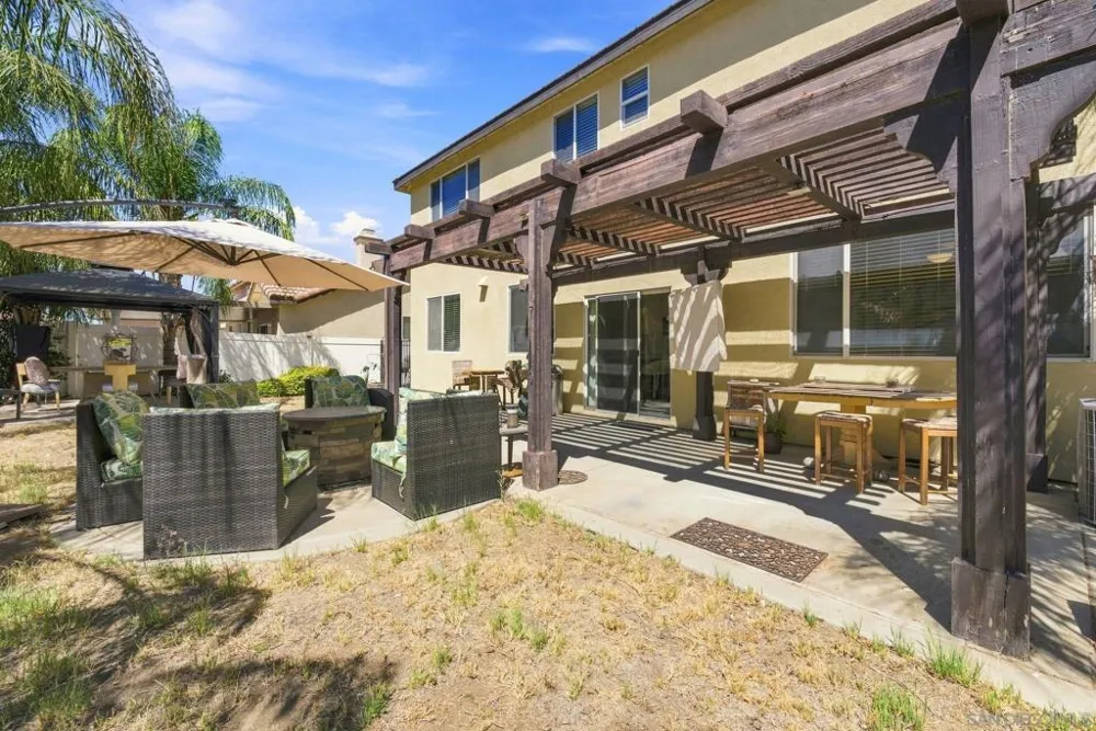 875 Seymour Way Perris, CA 92571