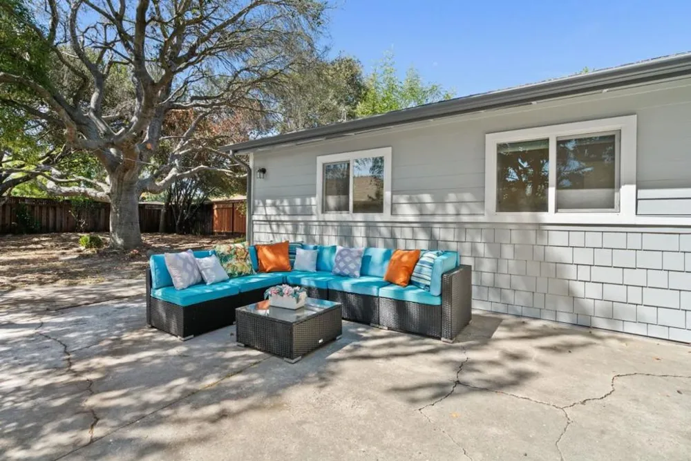 414 Roxas Street Santa Cruz, CA 95062