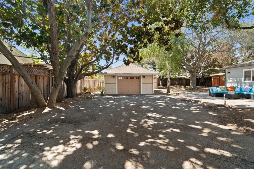414 Roxas Street Santa Cruz, CA 95062