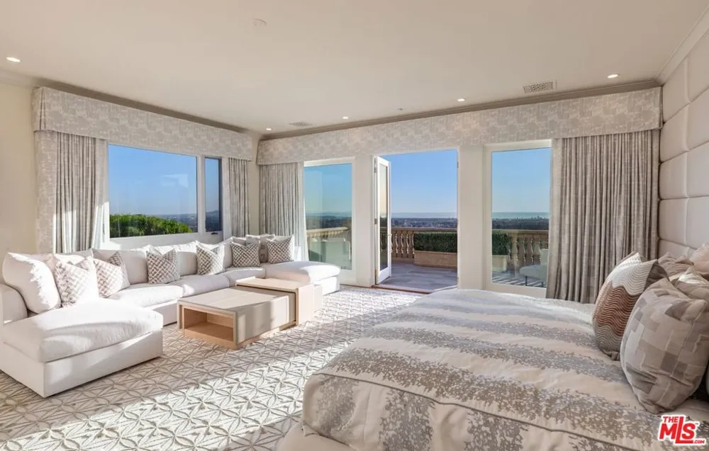 1309 Davies Drive Beverly Hills, CA 90210