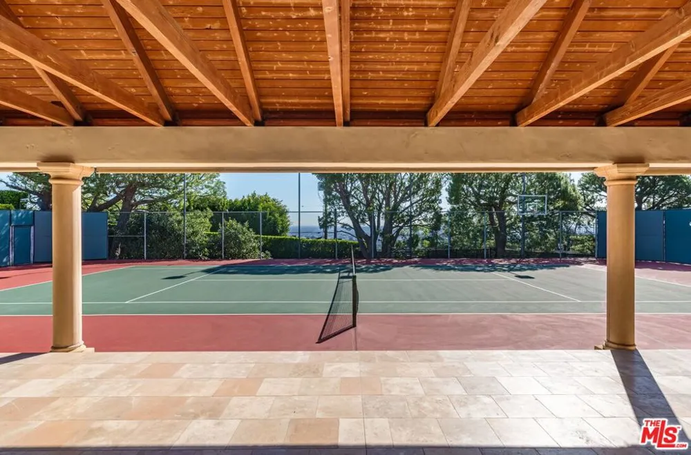 1309 Davies Drive Beverly Hills, CA 90210