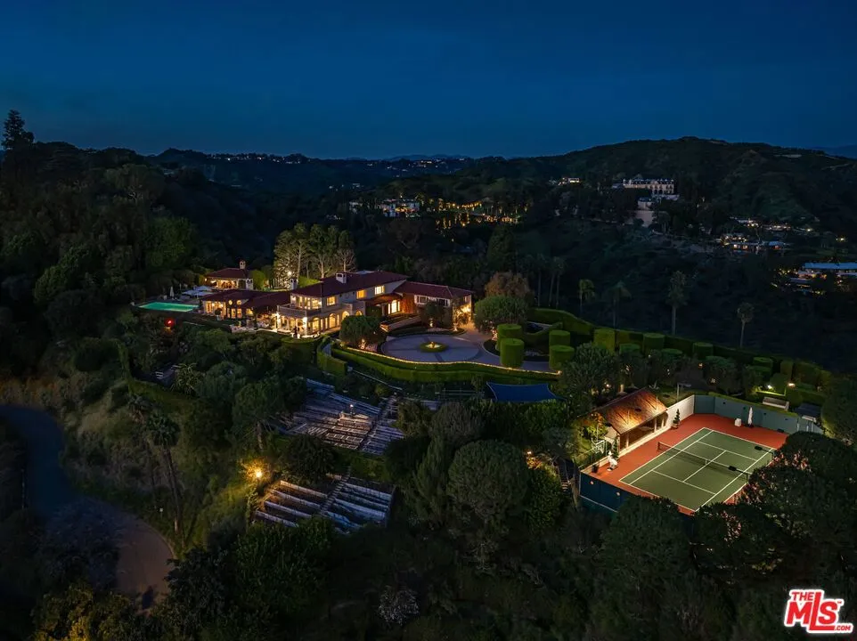 1309 Davies Drive Beverly Hills, CA 90210