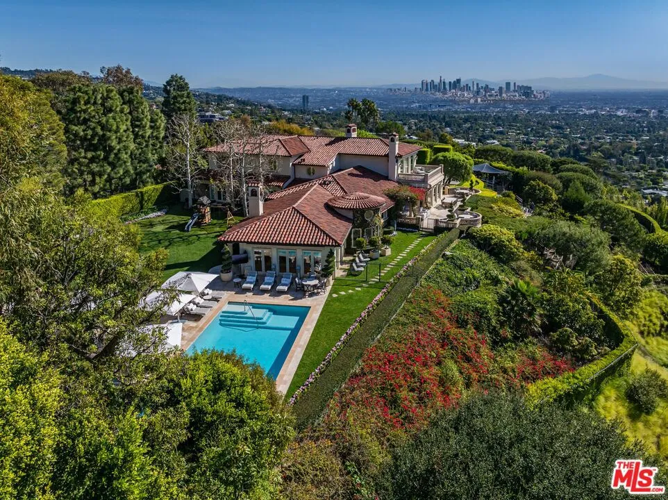 1309 Davies Drive Beverly Hills, CA 90210