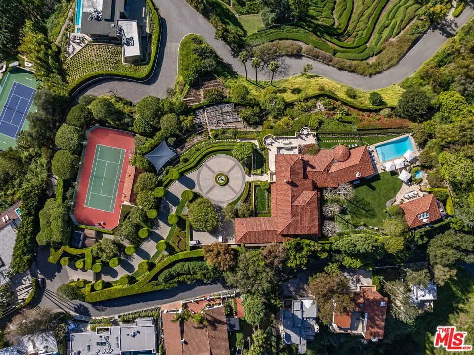 1309 Davies Drive Beverly Hills, CA 90210