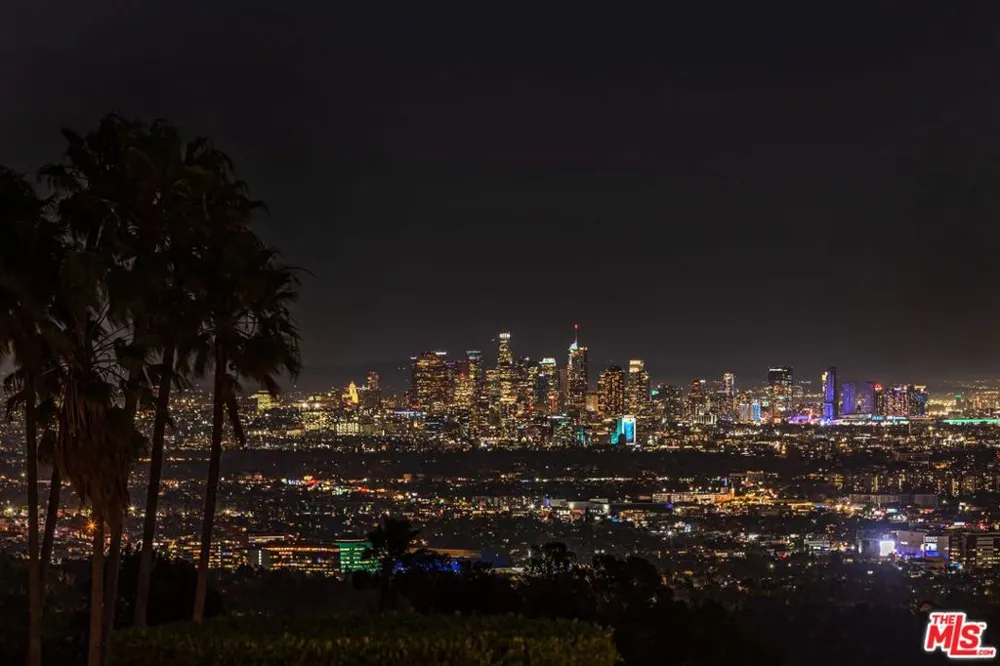 1309 Davies Drive Beverly Hills, CA 90210