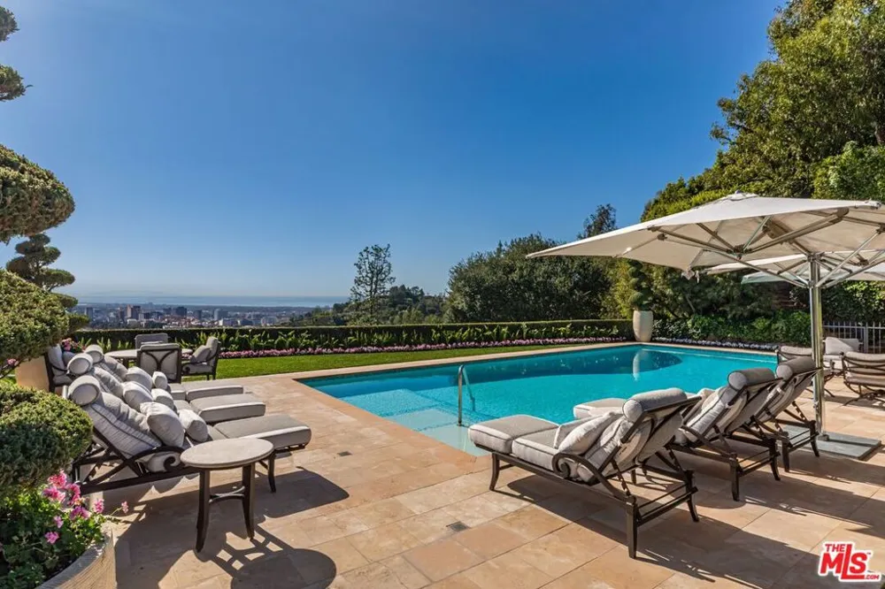 1309 Davies Drive Beverly Hills, CA 90210