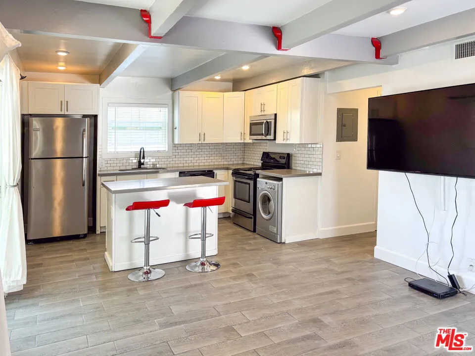 3429 Caroline Avenue #1 Culver City, CA 90232